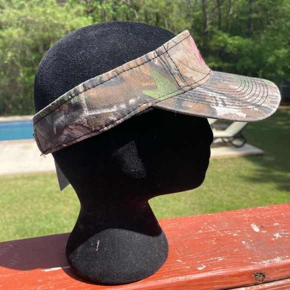 Duck commander pink embroidered visor. - Picture 5 of 5
